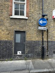 An ant left in a public place, Whitechapel